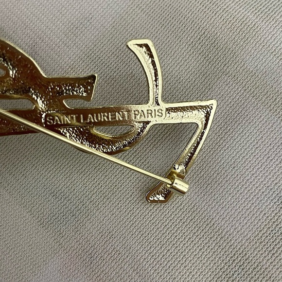 Yves Saint Laurent Light Gold Brooch - Picture 4 of 4